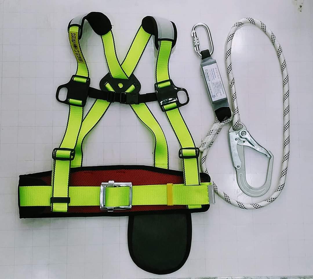 Hướng dẫn sử dụng dây đai an toàn đúng cách