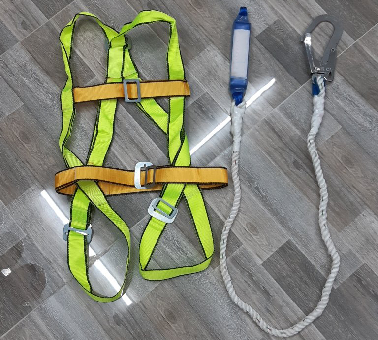 Cần dây đai và kiểm tra tình trạng dây