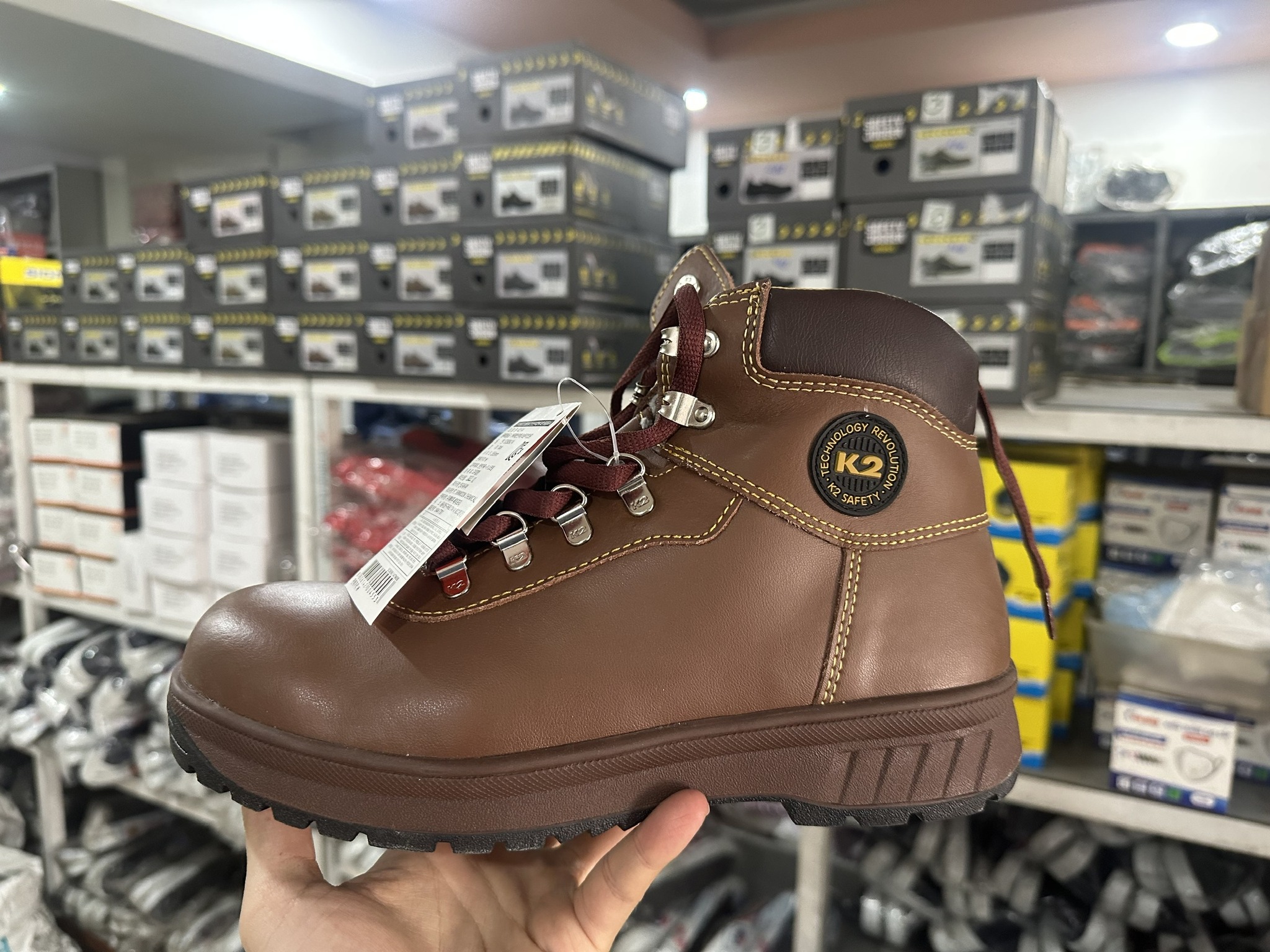 Giày bảo hộ lao động chống trơn trượt