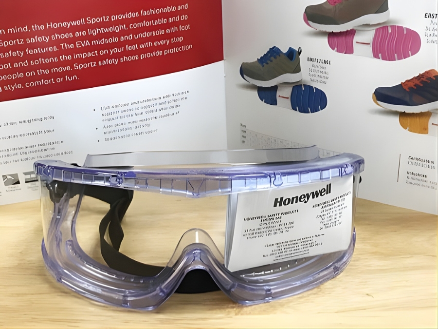 Kính bảo hộ lao động