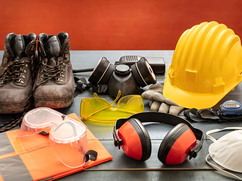 Những thiết bị bảo hộ lao động mà người lao động cần chuẩn bị